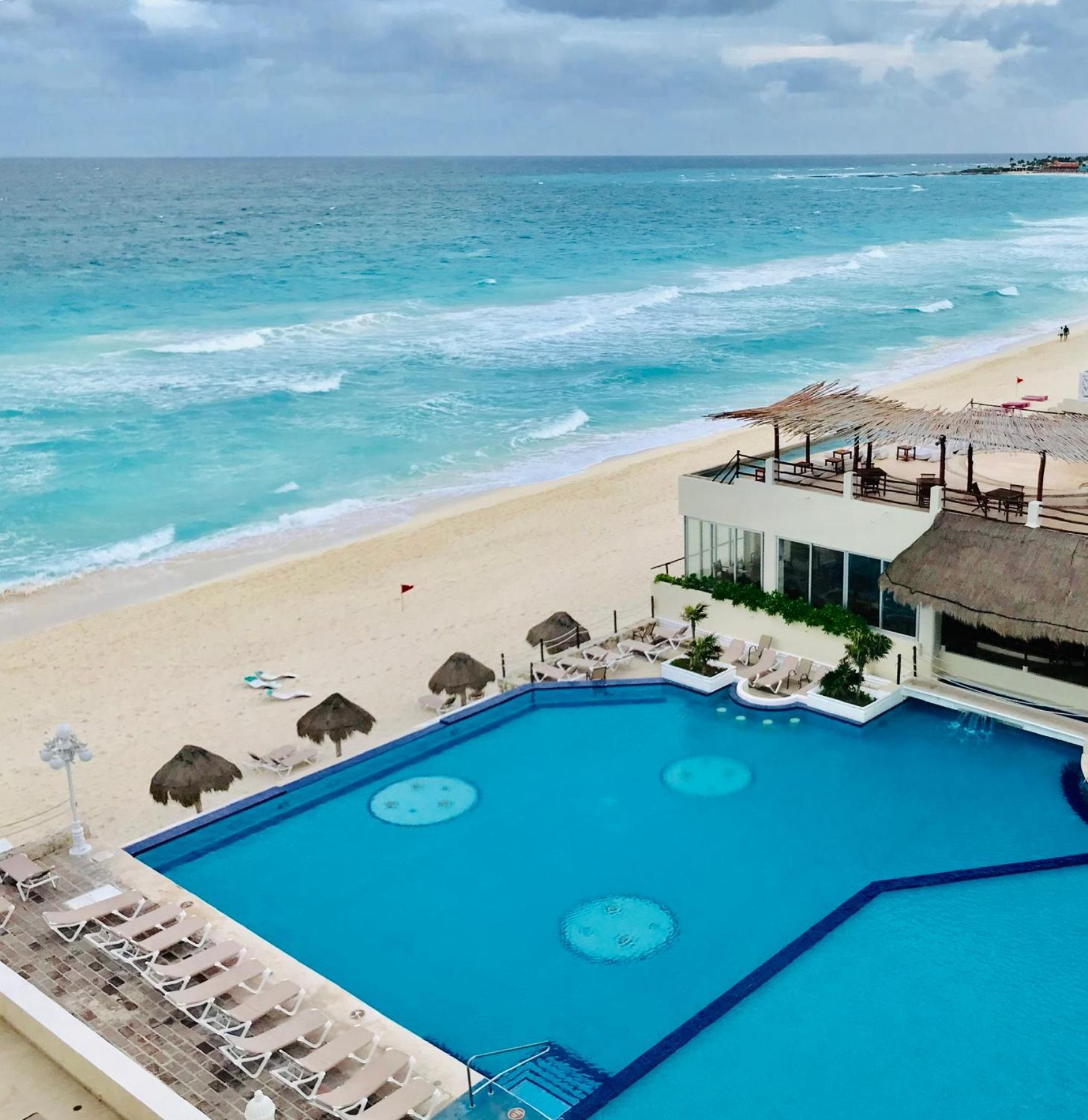 Ova Apartments Cancún Exteriör bild