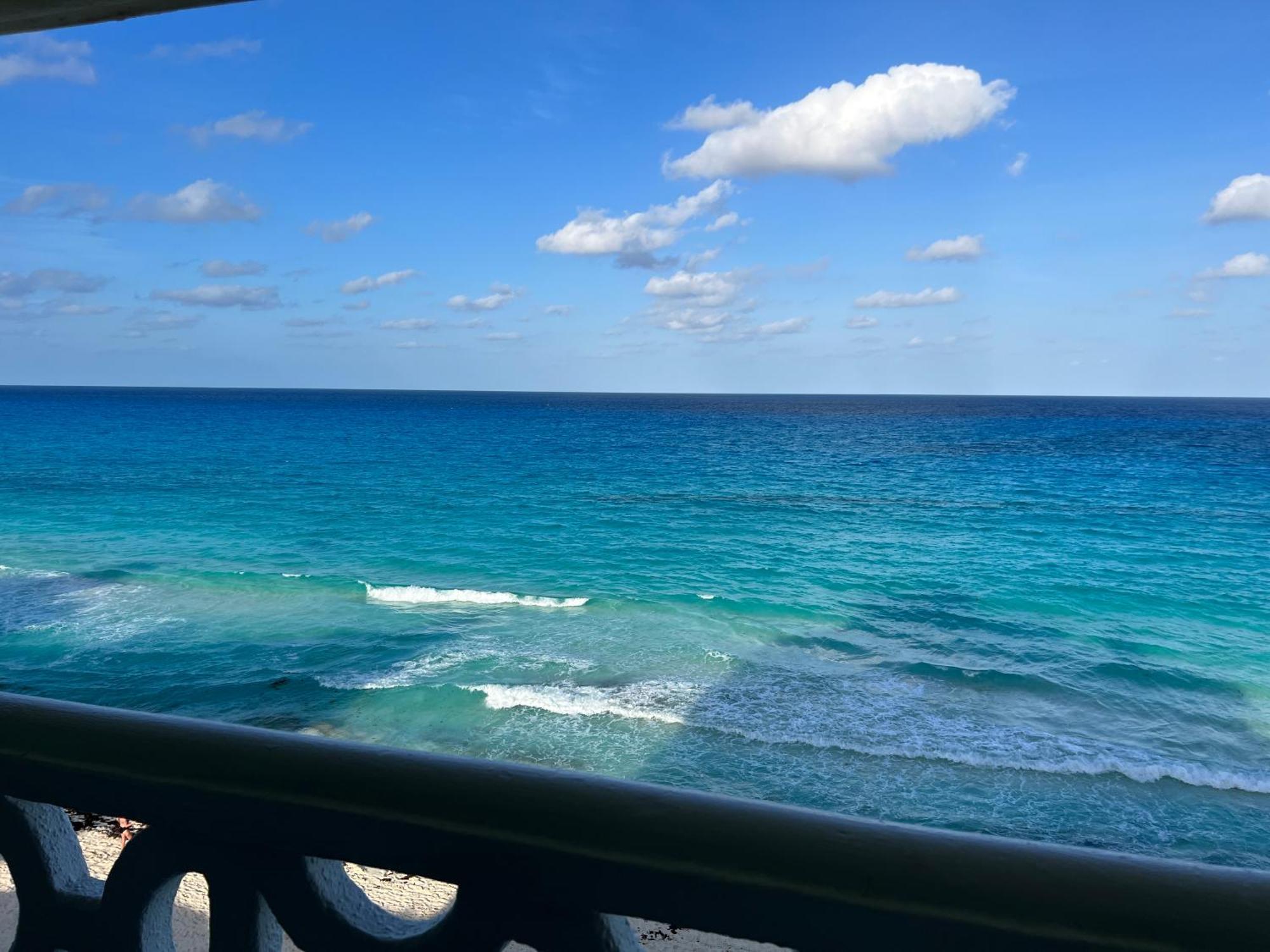 Ova Apartments Cancún Exteriör bild