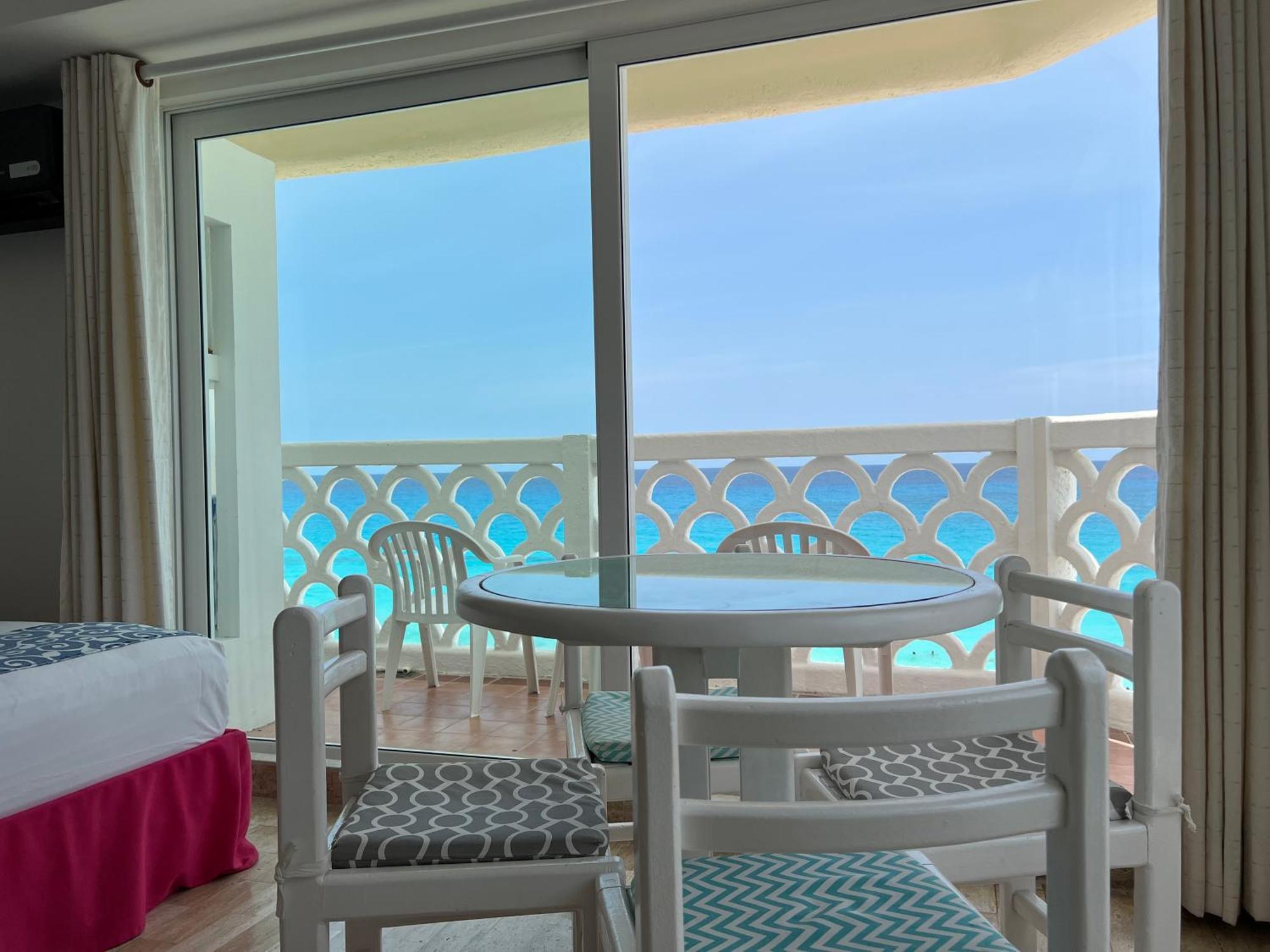 Ova Apartments Cancún Exteriör bild